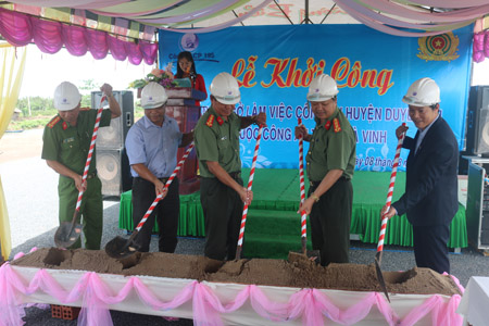 Công ty 195: Tổ chức Lễ khởi công dự án Trụ sở làm việc Công an huyện Duyên hải tỉnh Trà Vinh.